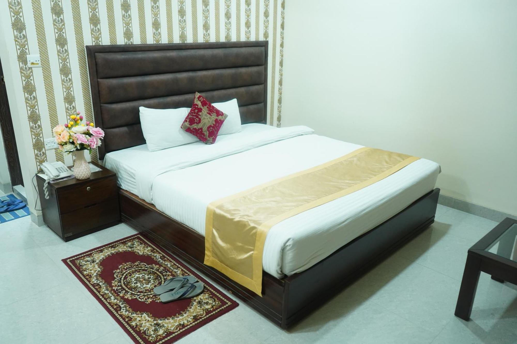 Hotel Grand Mostafa Sylhet Buitenkant foto