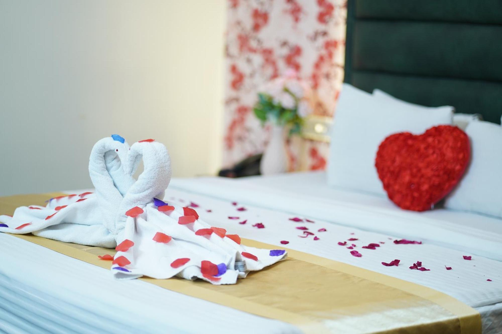 Hotel Grand Mostafa Sylhet Buitenkant foto